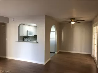 Photo #4: 2063807 Listing 