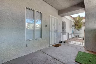 Photo #4: 2063844 Listing