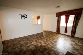 Photo #6: 2063861 Listing 