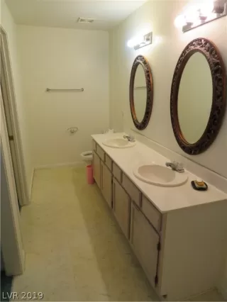 Photo #5: 2063865 Listing 