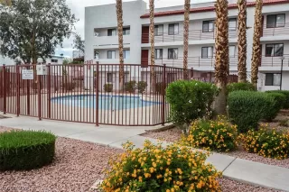 Photo #3: 2063892 Listing 