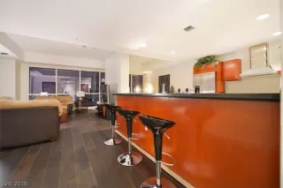 Photo #1: 2064008 Listing 