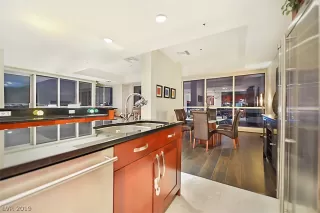 Photo #3: 2064008 Listing 