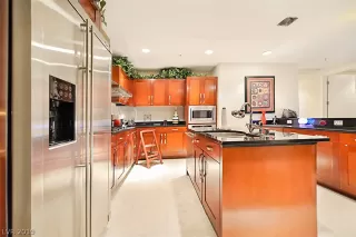 Photo #5: 2064008 Listing 