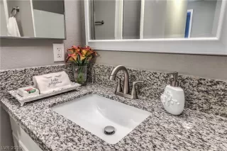 Photo #1: 2064096 Listing