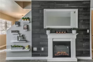 Photo #3: 2064096 Listing