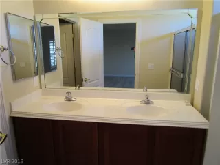 Photo #5: 2064143 Listing 