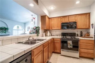 Photo #1: 2064148 Listing 