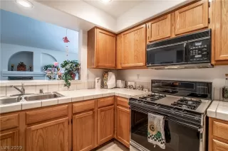 Photo #2: 2064148 Listing 