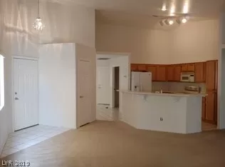 Photo #6: 2064158 Listing