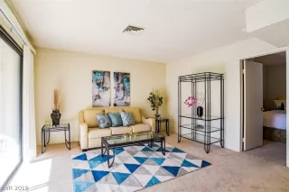 Photo #1: 2064199 Listing