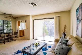 Photo #3: 2064199 Listing