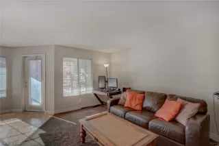 Photo #4: 2064229 Listing