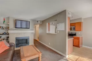 Photo #5: 2064229 Listing