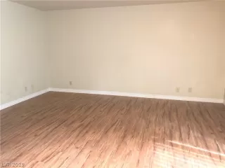 Photo #4: 2064255 Listing 