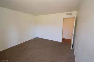 Photo #3: 2064380 Listing 