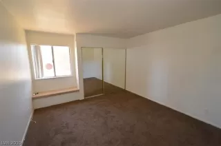 Photo #4: 2064380 Listing 