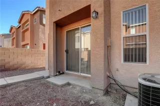 Photo #5: 2064437 Listing 