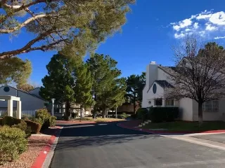 Photo #5: 2064498 Listing