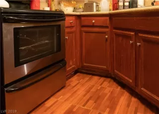 Photo #5: 2064567 Listing 