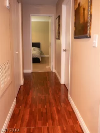 Photo #6: 2064567 Listing 