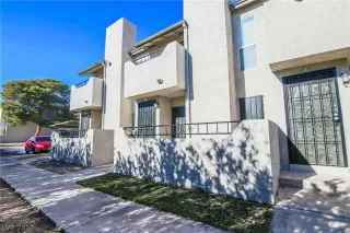 Photo #1: 2064582 Listing