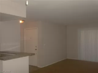 Photo #4: 2064583 Listing 