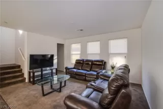 Photo #5: 2064586 Listing