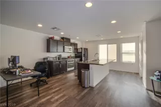 Photo #6: 2064586 Listing