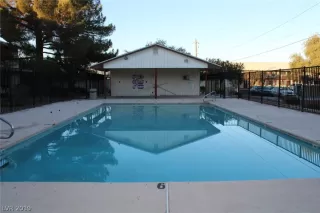 Photo #3: 2064598 Listing 