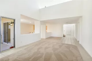 Photo #4: 2064610 Listing 