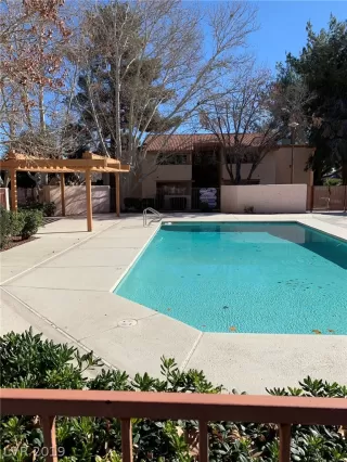 Photo #2: 2064620 Listing