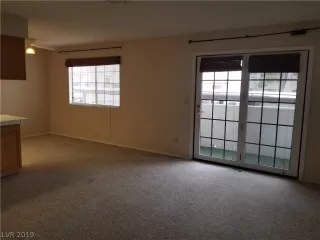 Photo #3: 2064641 Listing