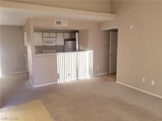 Photo #6: 2064652 Listing 