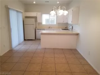 Photo #6: 2064655 Listing