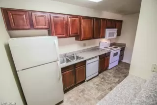 Photo #2: 2064664 Listing 