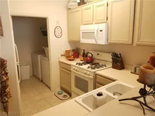 Photo #6: 2064667 Listing 