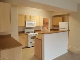 Photo #2: 2064680 Listing 