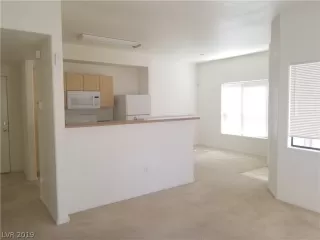 Photo #4: 2064681 Listing 