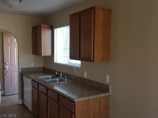 Photo #2: 2064696 Listing