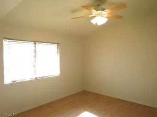 Photo #6: 2064730 Listing