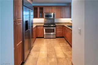 Photo #3: 2064827 Listing