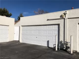 Photo #3: 2064829 Listing