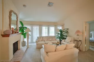 Photo #2: 2064956 Listing 