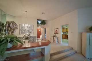 Photo #3: 2064956 Listing 