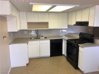 Photo #3: 2064984 Listing