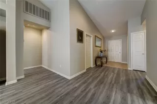 Photo #3: 2064998 Listing 