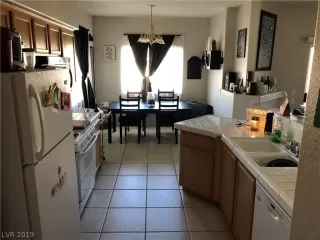 Photo #5: 2065007 Listing