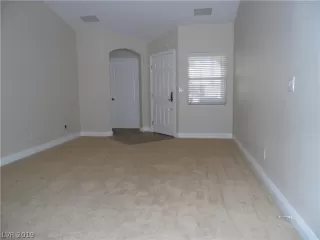 Photo #4: 2065027 Listing