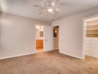 Photo #5: 2065029 Listing 